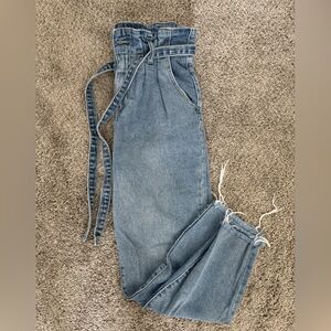 Wild Fable Paper Bag Jeans Size 6